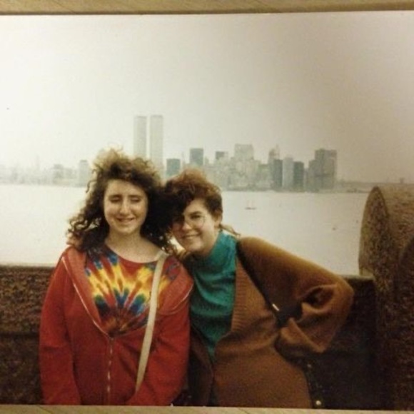 Meet your Posher, Laura - Picture 1 of 1